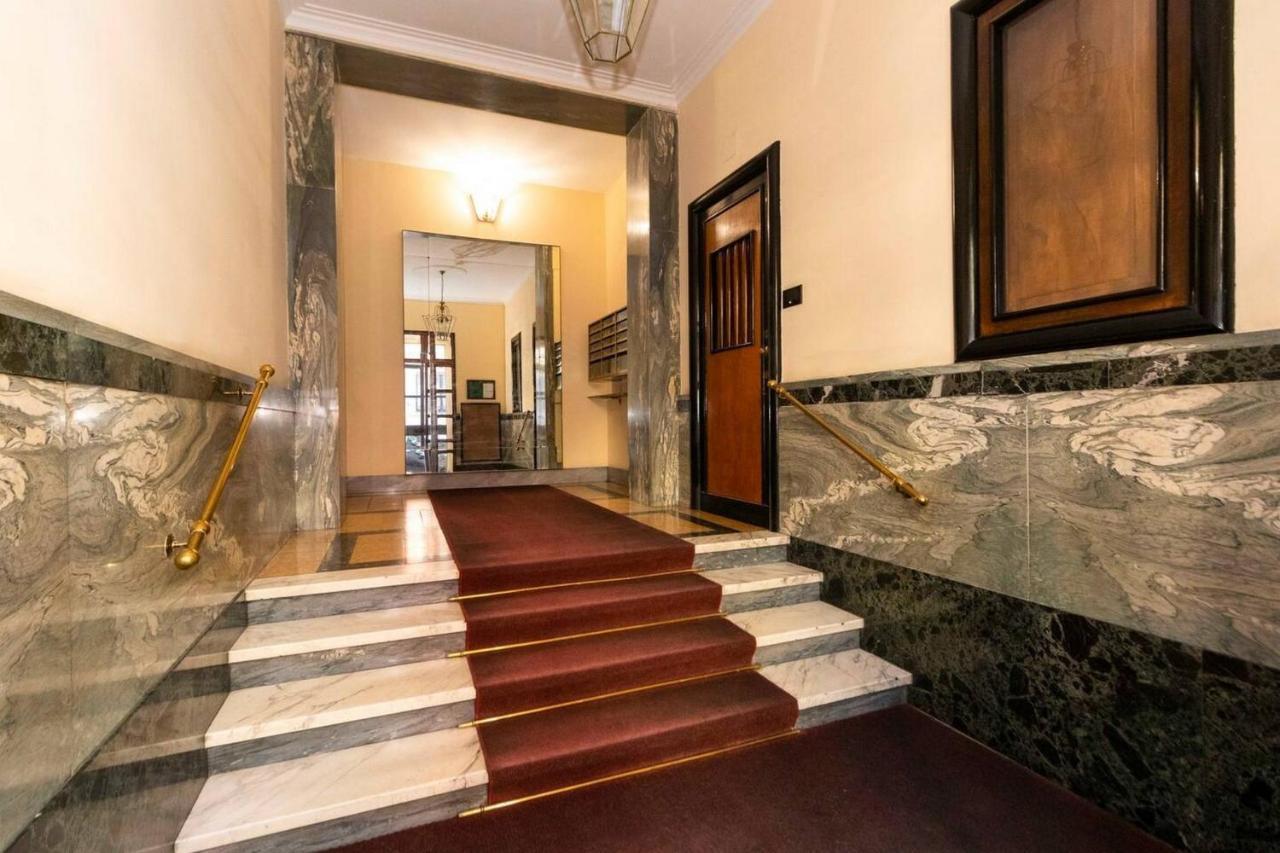 New! Cit Turin Elegant Apt With Parking Buitenkant foto