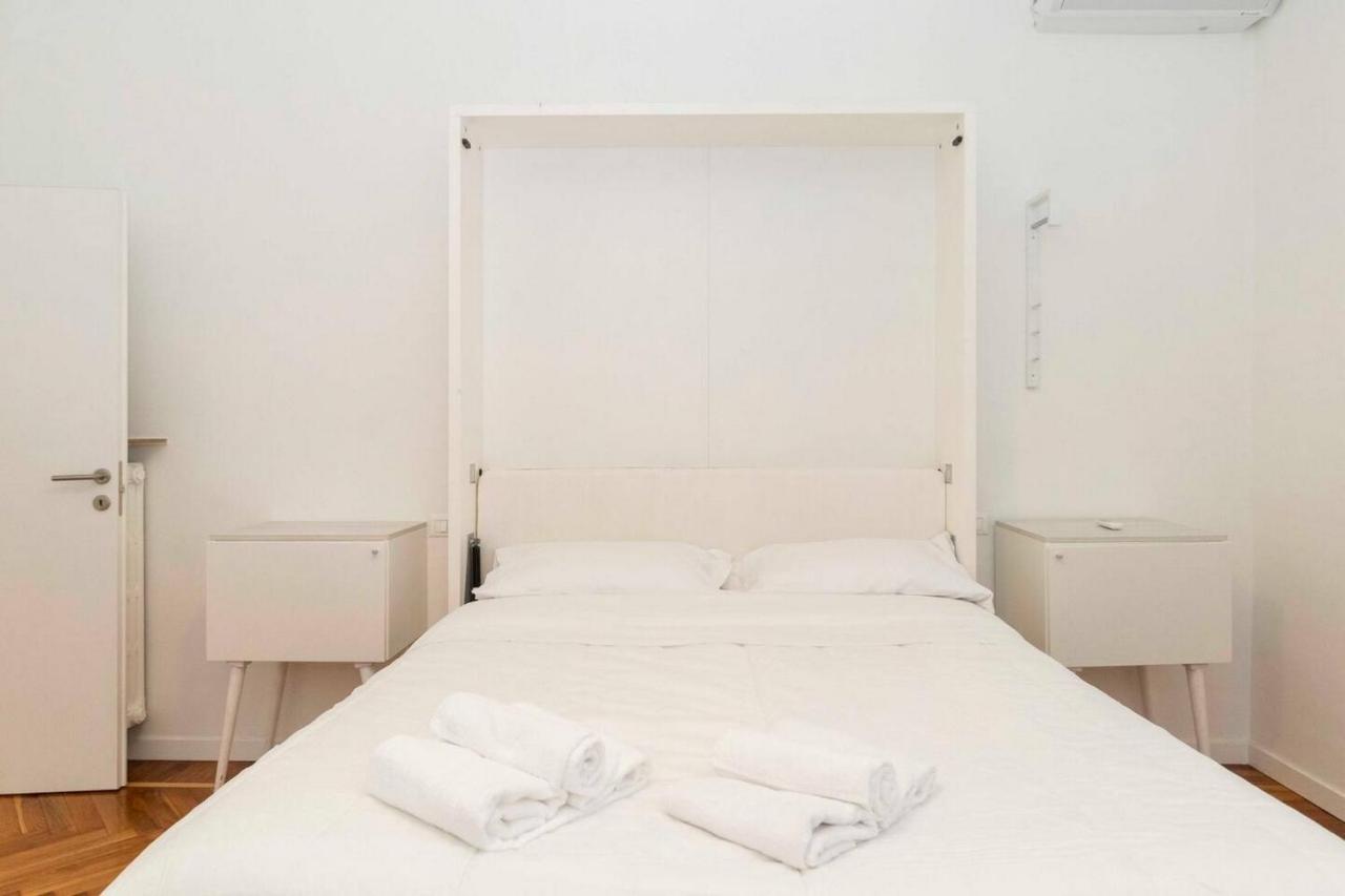 New! Cit Turin Elegant Apt With Parking Buitenkant foto