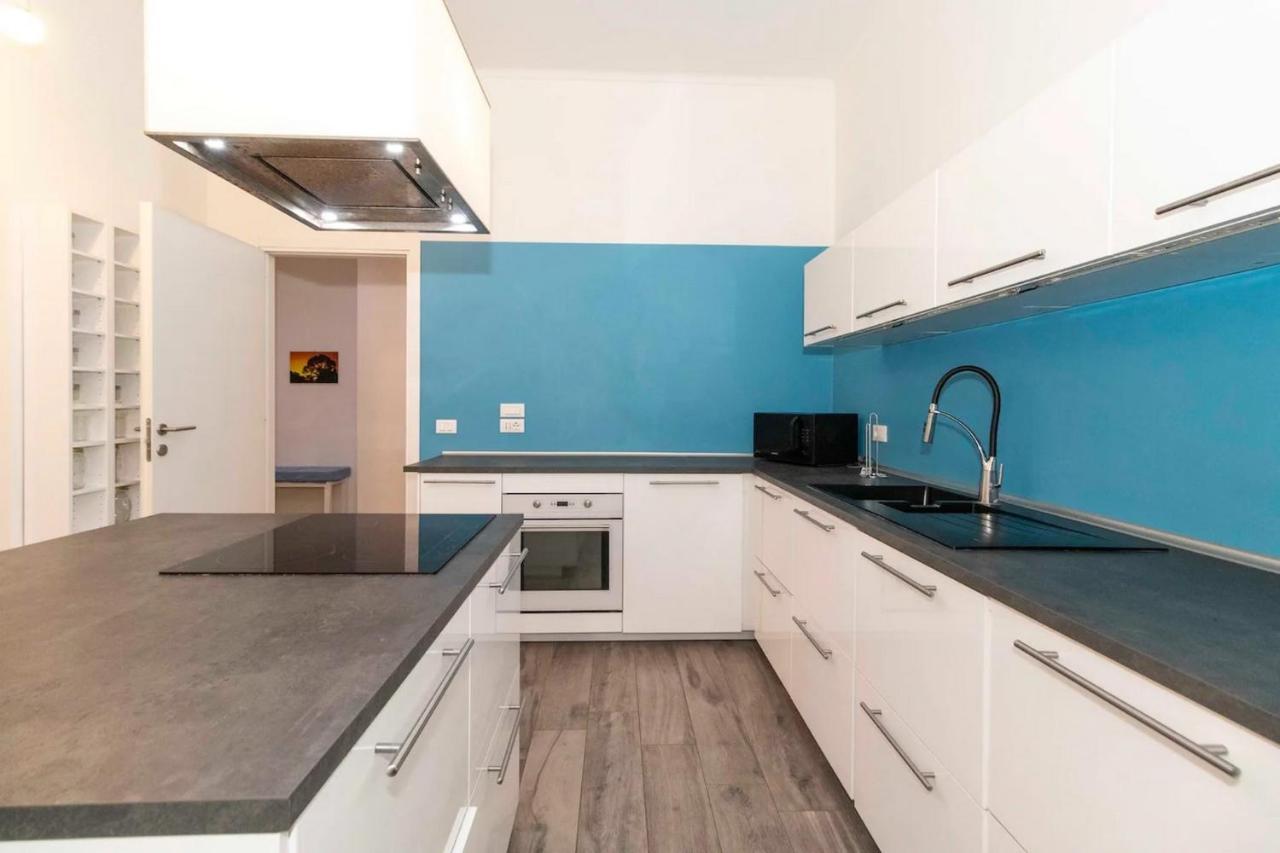New! Cit Turin Elegant Apt With Parking Buitenkant foto