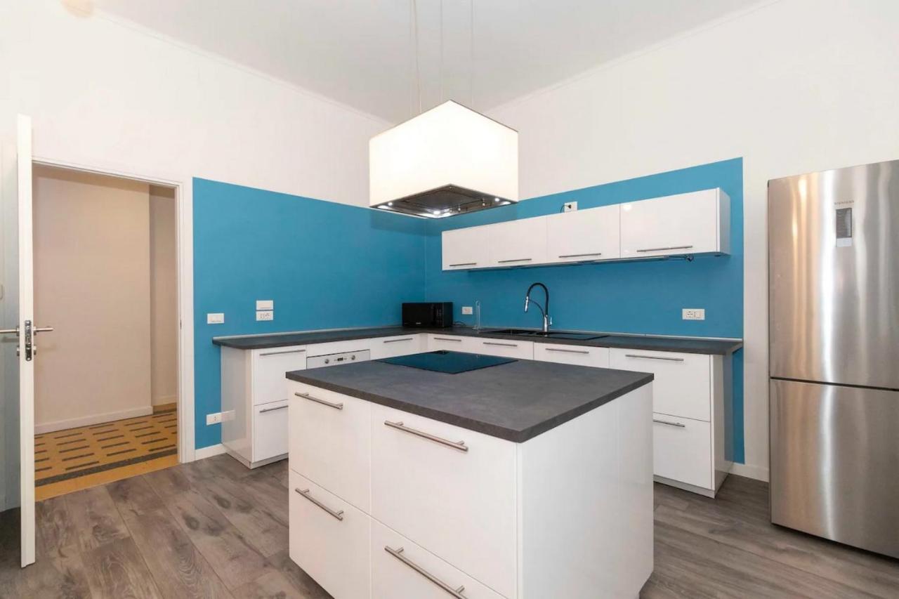 New! Cit Turin Elegant Apt With Parking Buitenkant foto
